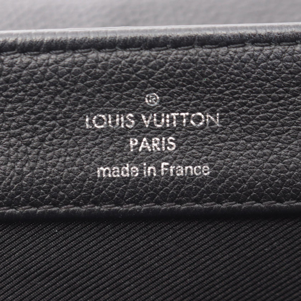 LOUIS VUITTON Lockme II BB Leather Handbag