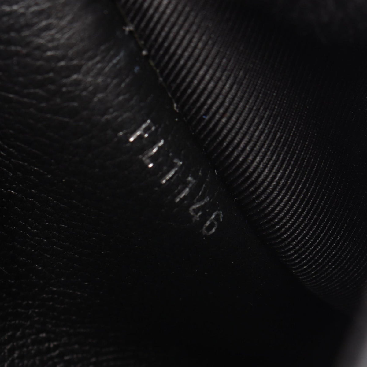 LOUIS VUITTON Lockme II BB Leather Handbag