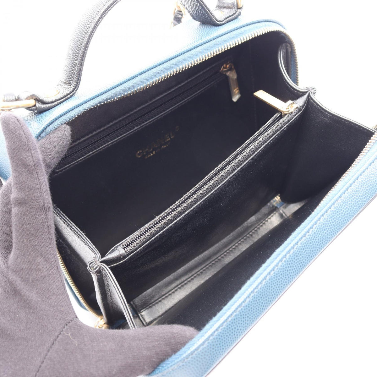 CHANEL CC Filigree Caviar Skin Bag Blue