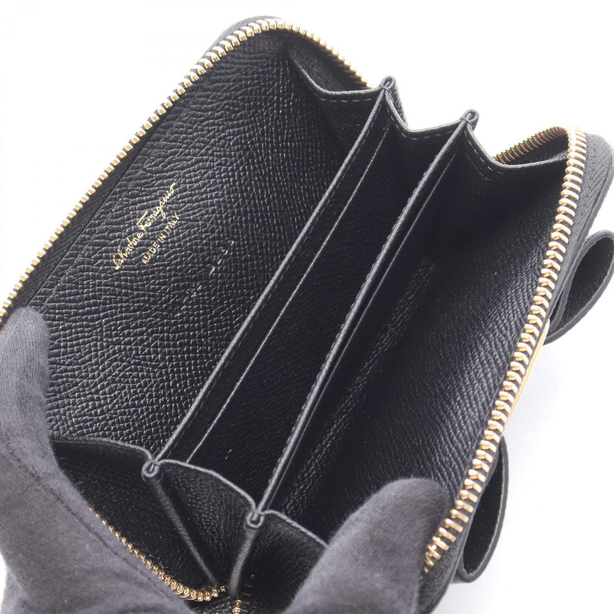 Salvatore Ferragamo Vara Wallet Black