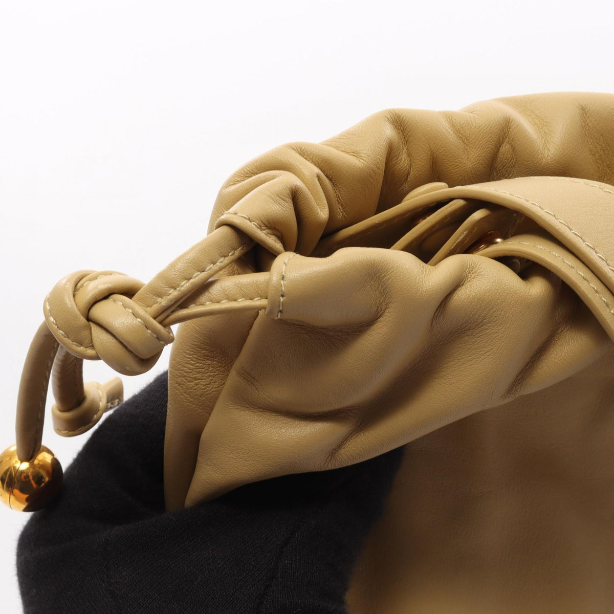 BOTTEGA VENETA The Bulb Medium Handle Bag