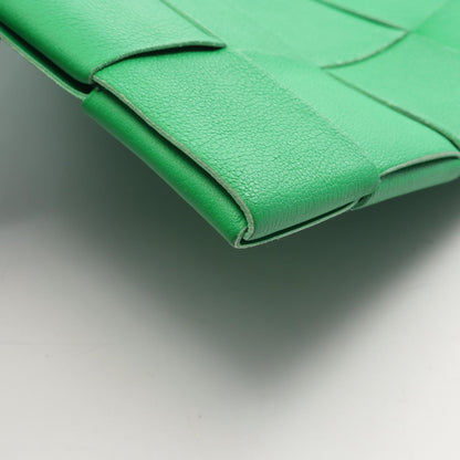 BOTTEGA VENETA Maxi Clutch Green