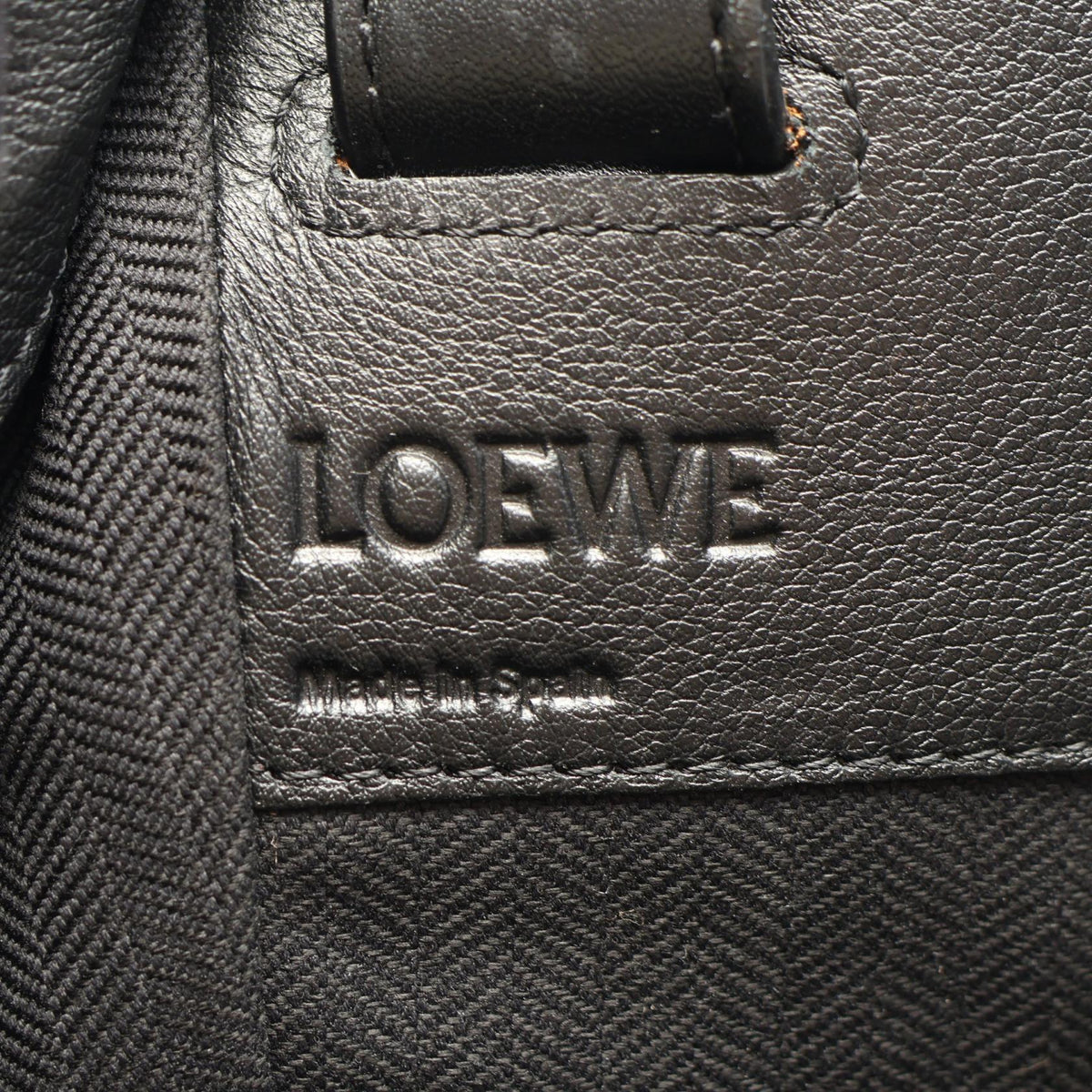LOEWE HAMMOCK MEDIUM 2-Way Handbag Black