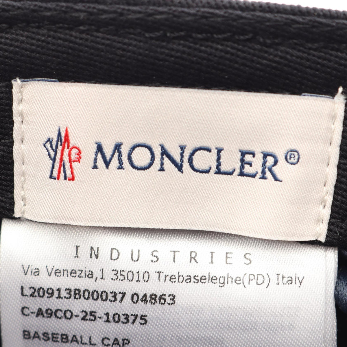 Moncler OFF Logo Patch Cap Cotton Black Size ONE SIZE