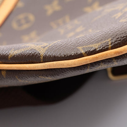 LOUIS VUITTON Pochette Shoulder Bag