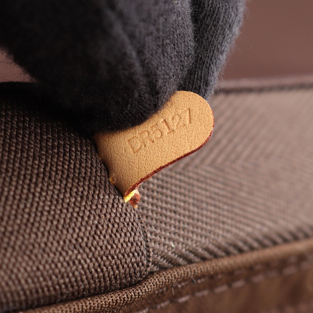 LOUIS VUITTON Monogram Horizon Travel Bag