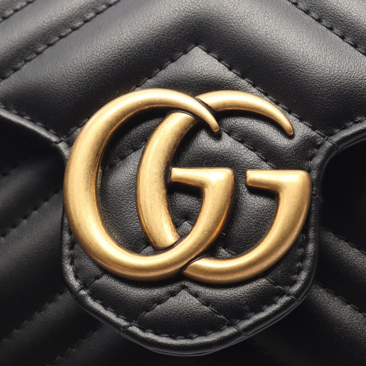 GUCCI GG Marmont Leather Bag Black