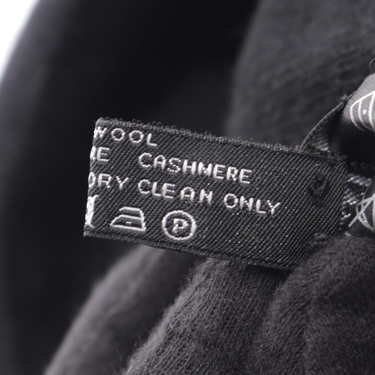 CHANEL Logo Wool Cashmere Knit Hat
