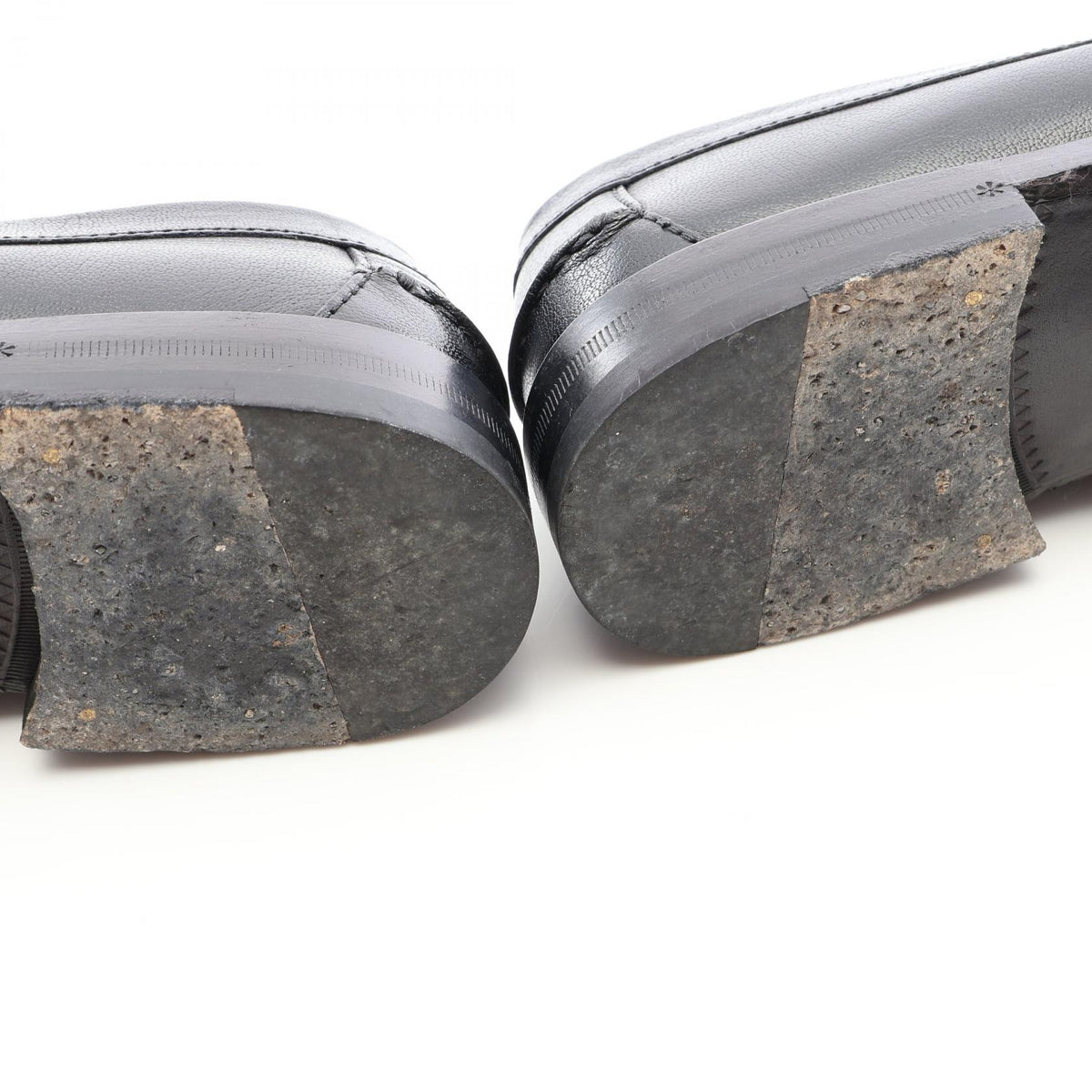 GUCCI Metal Logo Leather Loafers Size 38