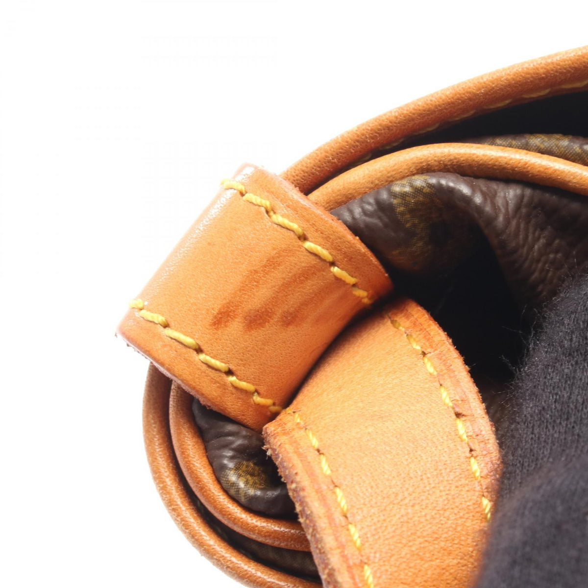 LOUIS VUITTON Saumur 30 Shoulder Bag