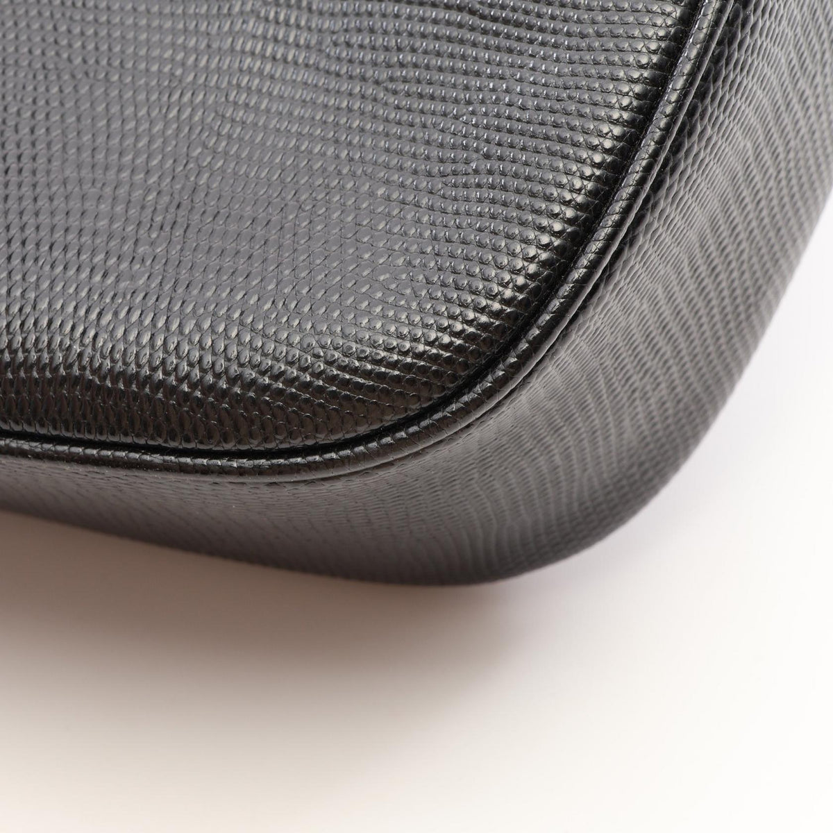 Salvatore Ferragamo Vara Lizard Bag Black