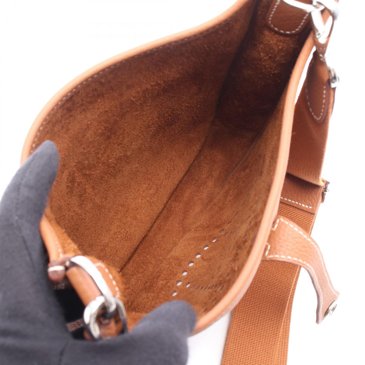 HERMES Evelyne 23 Gold Shoulder Bag