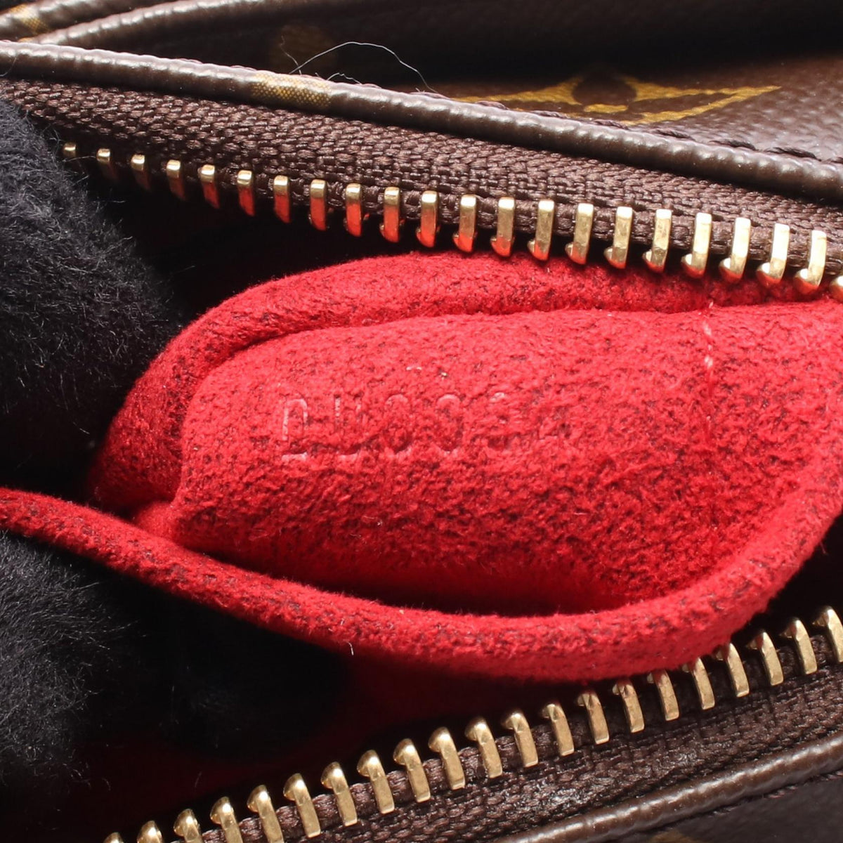 LOUIS VUITTON Vivacite MM Shoulder Bag