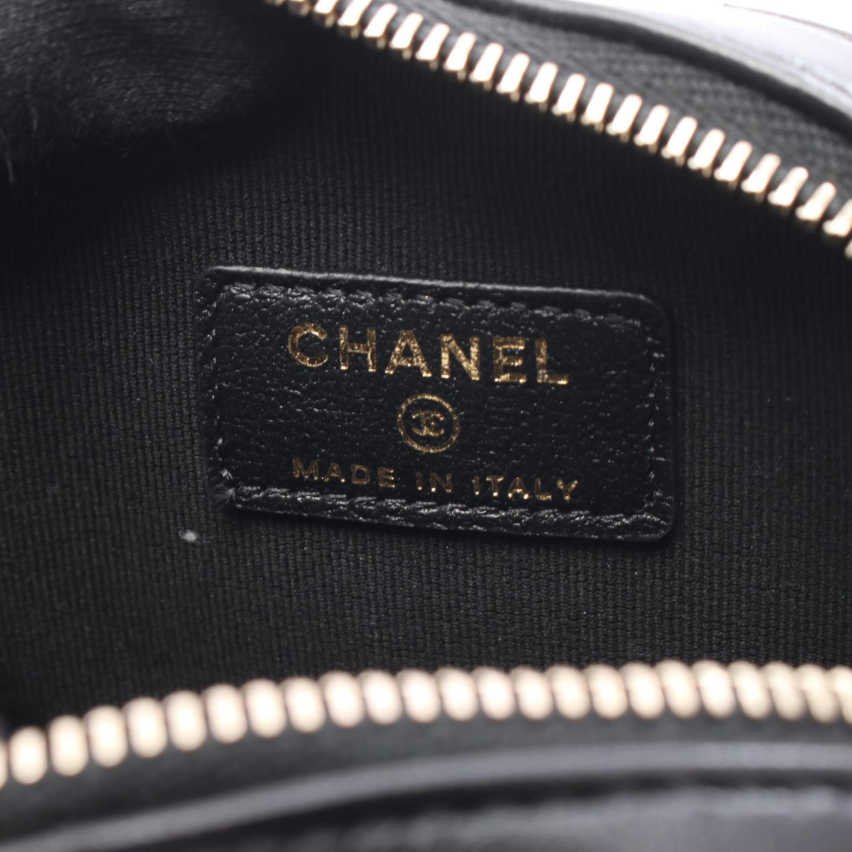 CHANEL Heart Chain Matelassé Shoulder Bag
