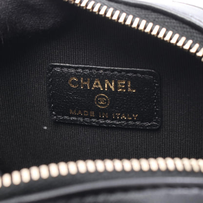 CHANEL Heart Chain Matelassé Shoulder Bag
