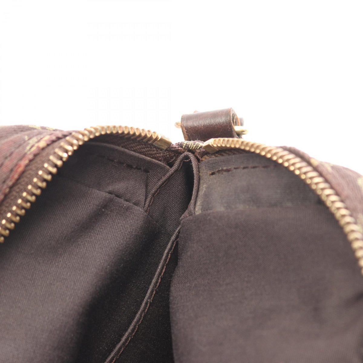 LOUIS VUITTON Pochette Danube Lin Bag