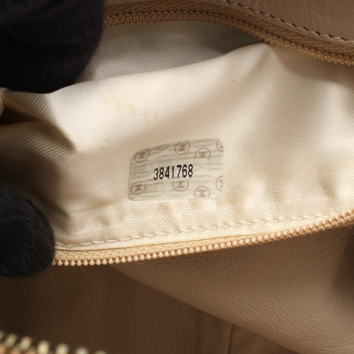 CHANEL Matelasse Caviar Skin Bag Beige