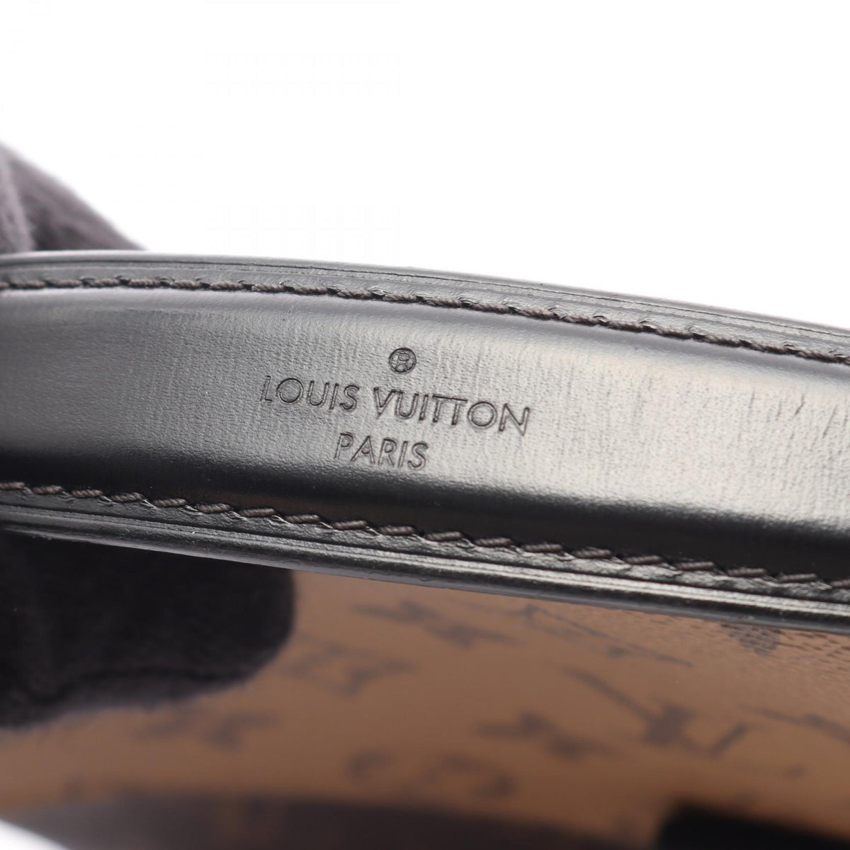 LOUIS VUITTON Pochette Metis MM Handle Bag