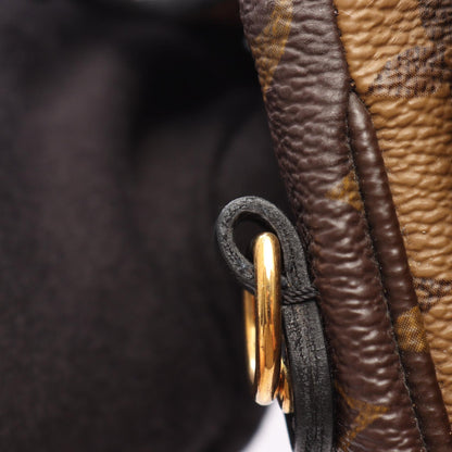 LOUIS VUITTON Pochette Metis MM Handle Bag