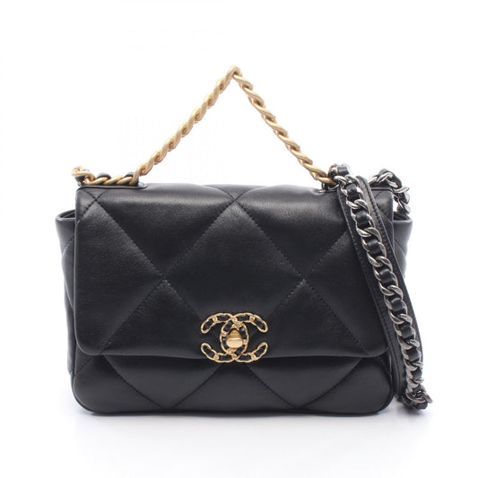 CHANEL 19 Matelasse Leather Shoulder Bag