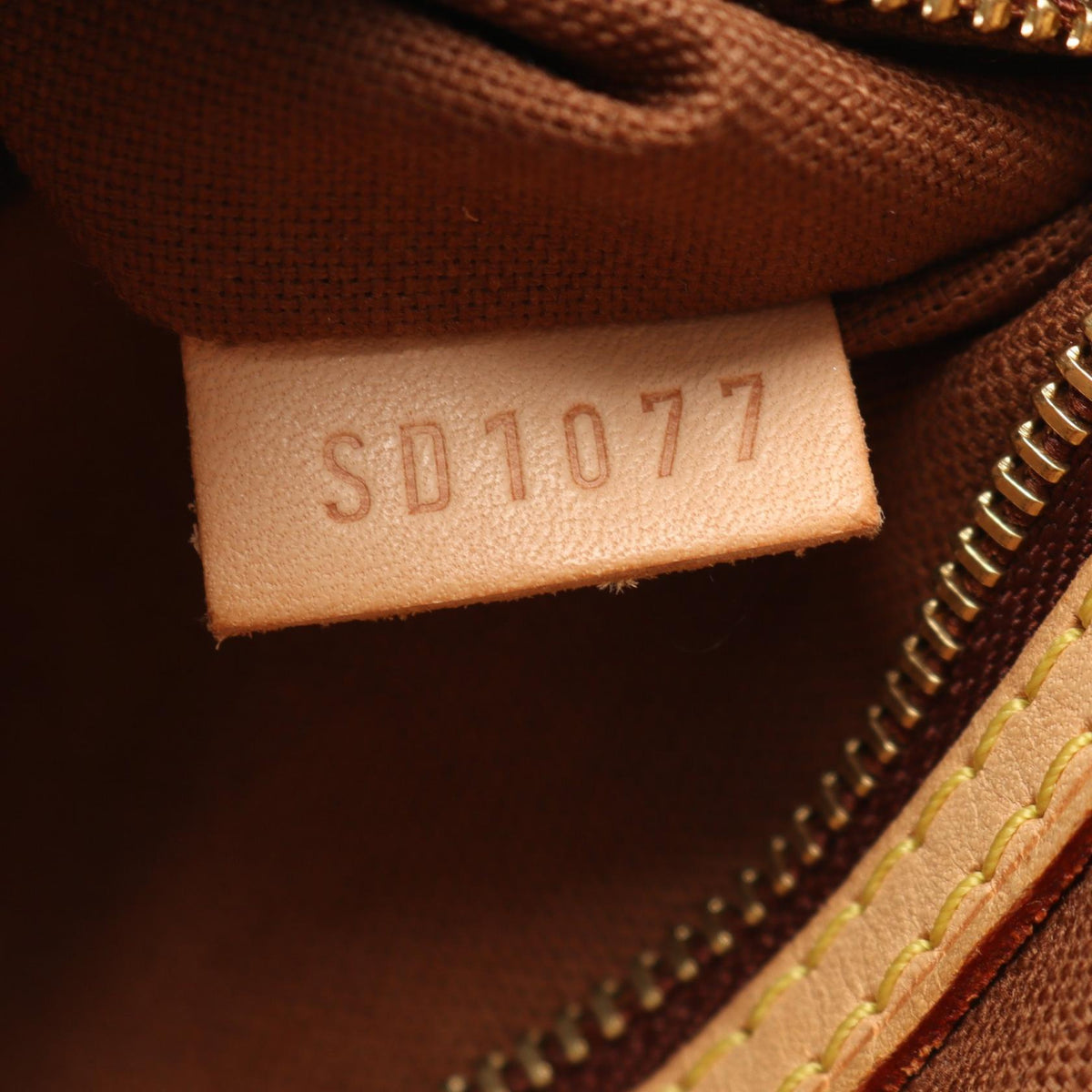 LOUIS VUITTON Batignolles Shoulder Bag