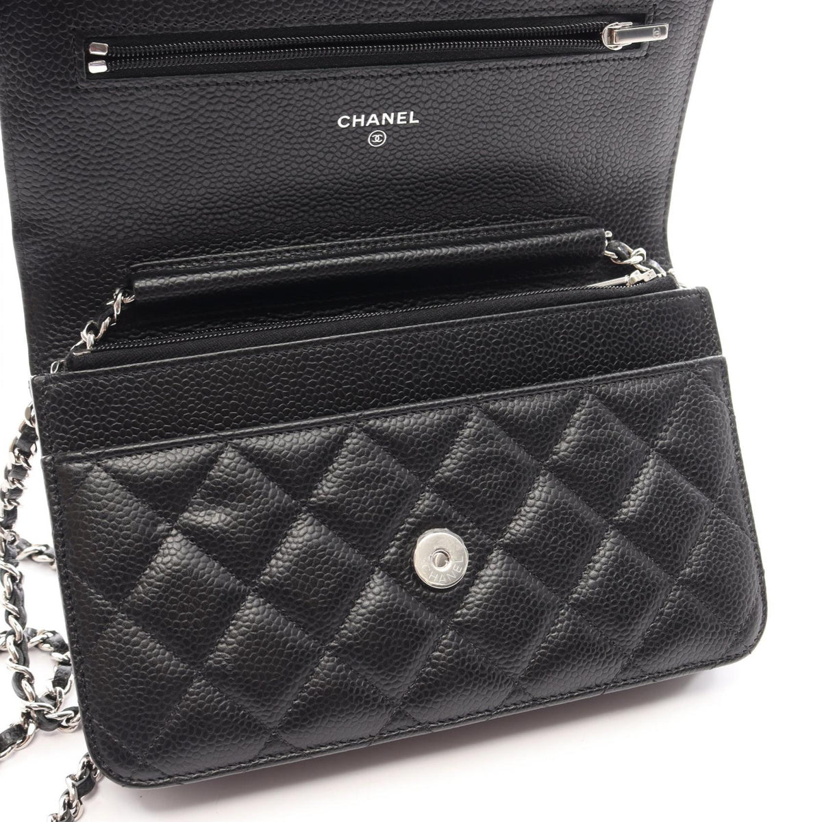 CHANEL Matelasse Shoulder Bag Caviar Skin