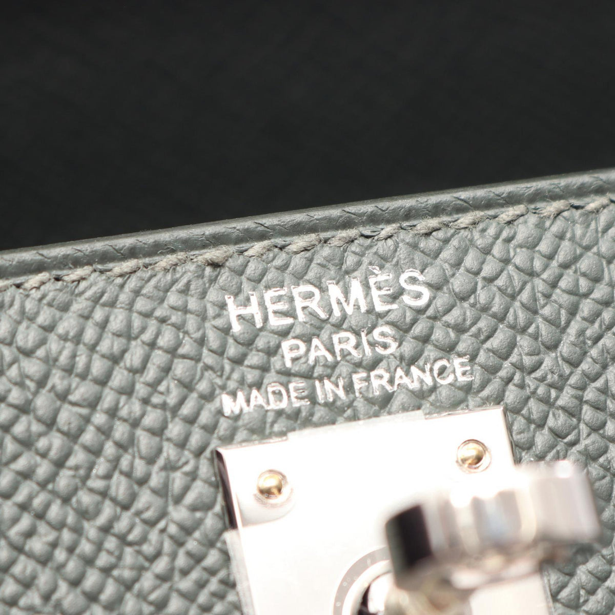 HERMES Kelly 25 Vert Mangrove Handle Bag