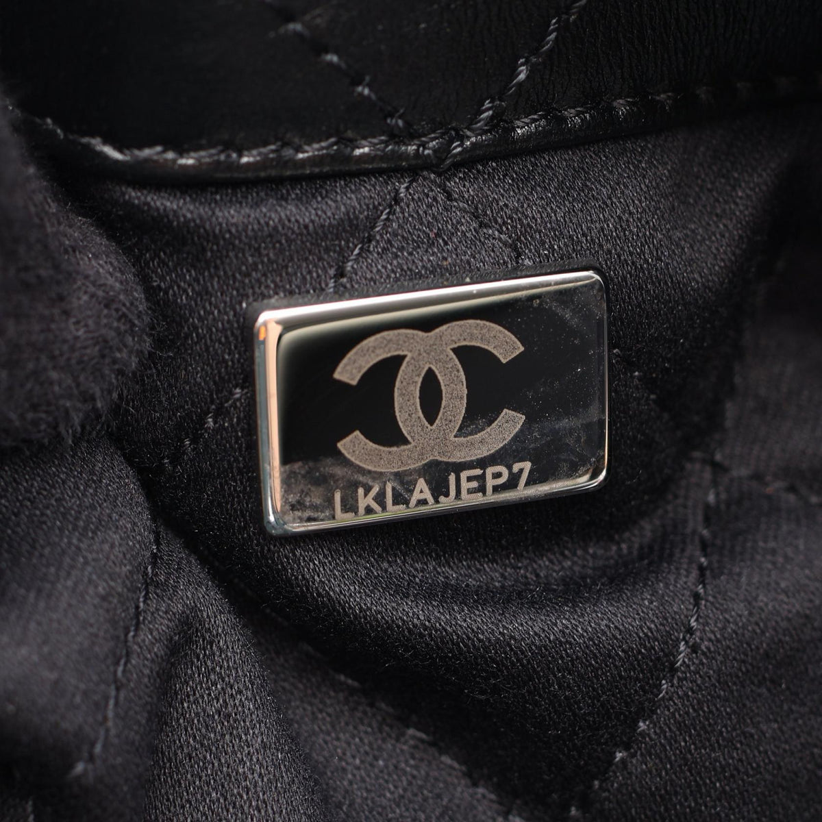CHANEL 22 Large Leather Backpack Black