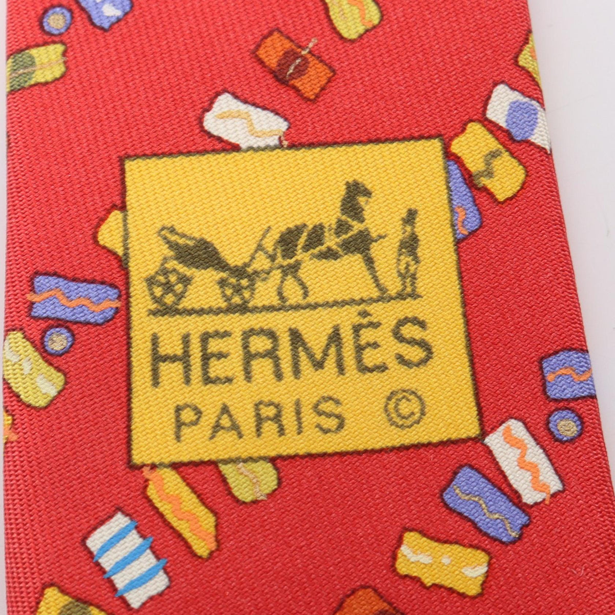 HERMES Silk Red Multi-color Pattern Tie