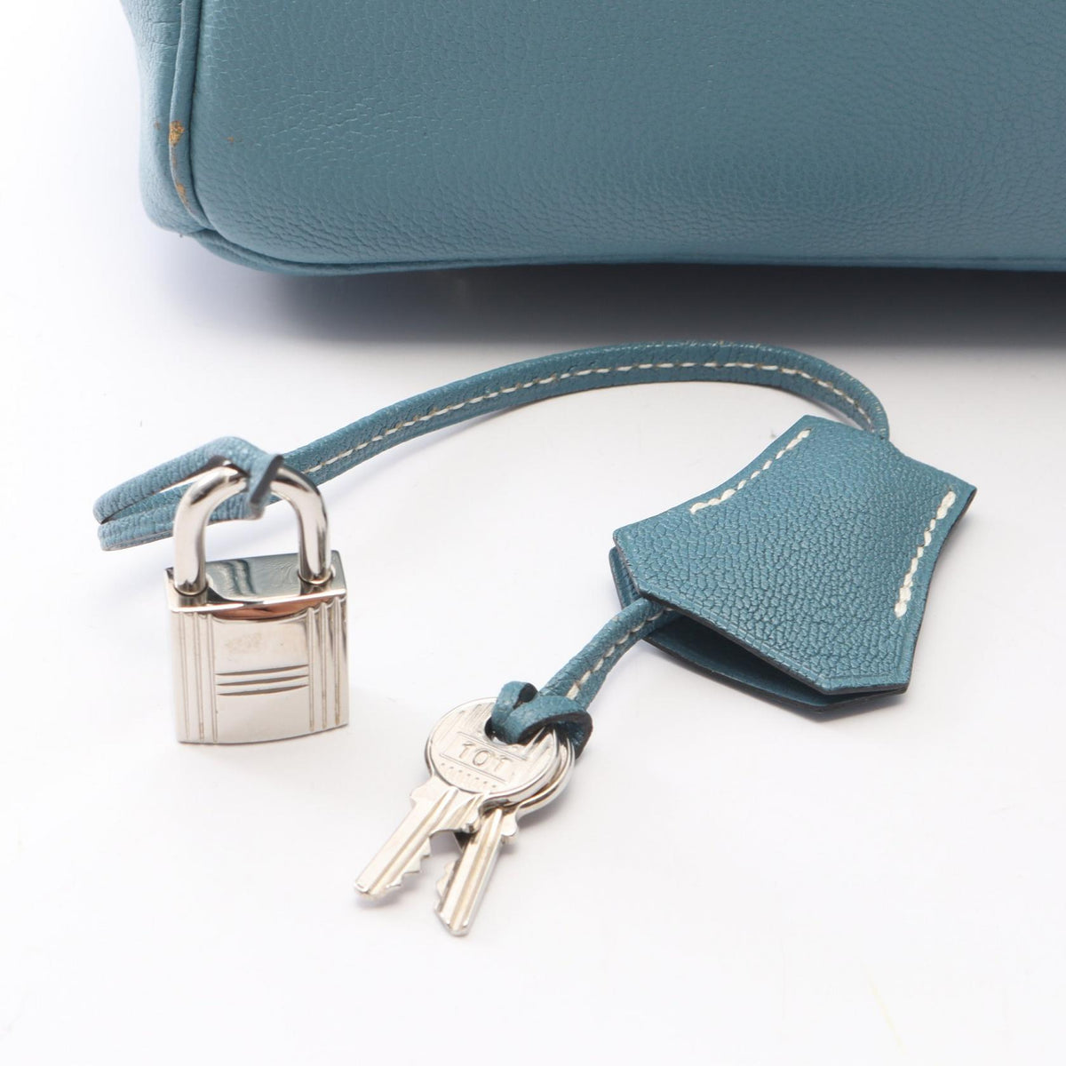 HERMES Birkin 30 Bleu Jean Handle Bag