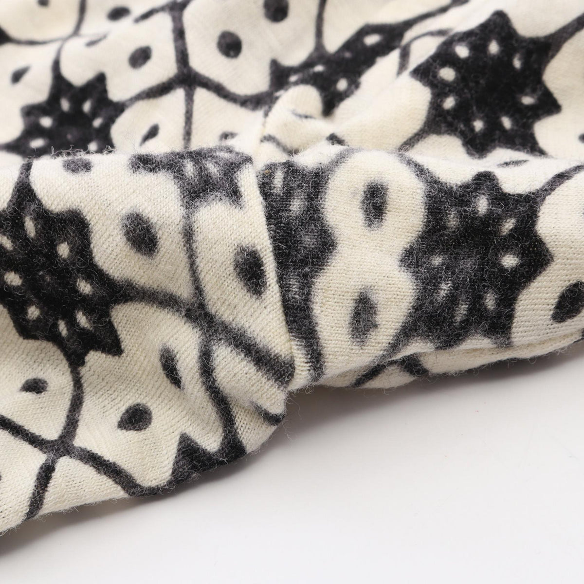 Y's All-Over Print Wool Long Sleeve White Black T-Shirt Size 2