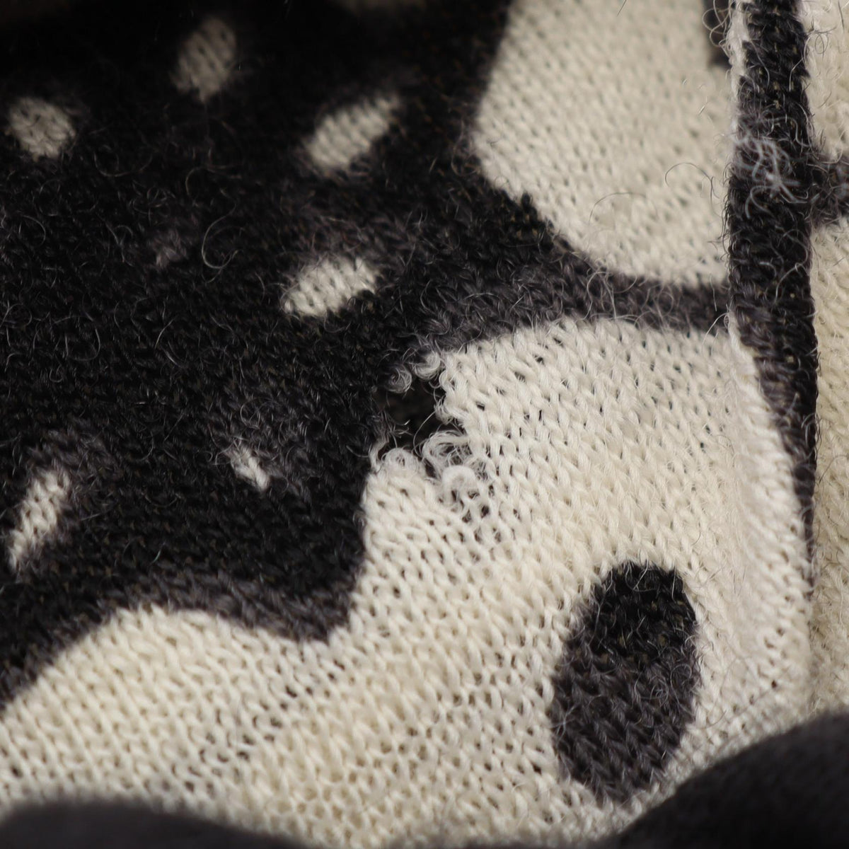 Y's All-Over Print Wool Long Sleeve White Black T-Shirt Size 2