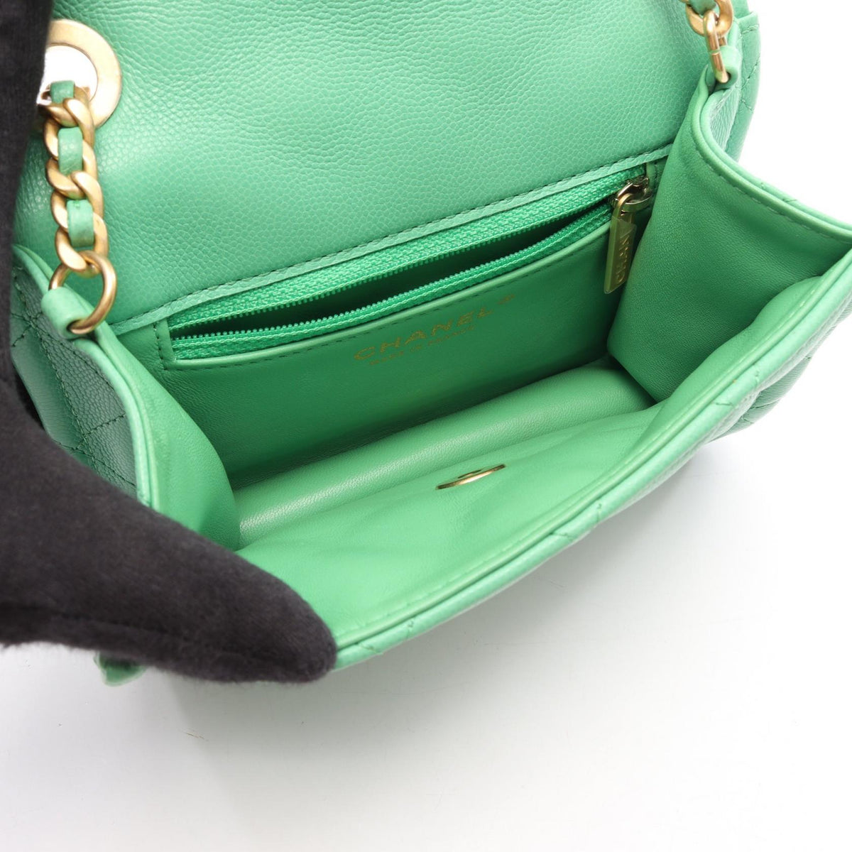 CHANEL Matelasse Small Caviar Bag Green