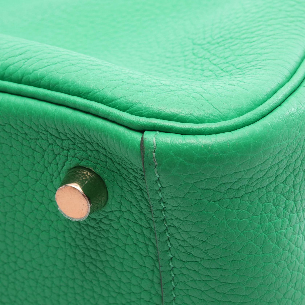 HERMES Lindy 26 Mint Green Shoulder Bag