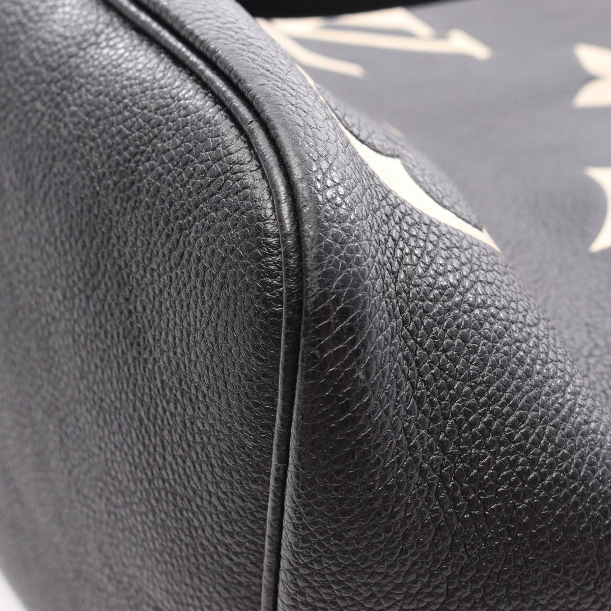 LOUIS VUITTON Neverfull MM Bag Black