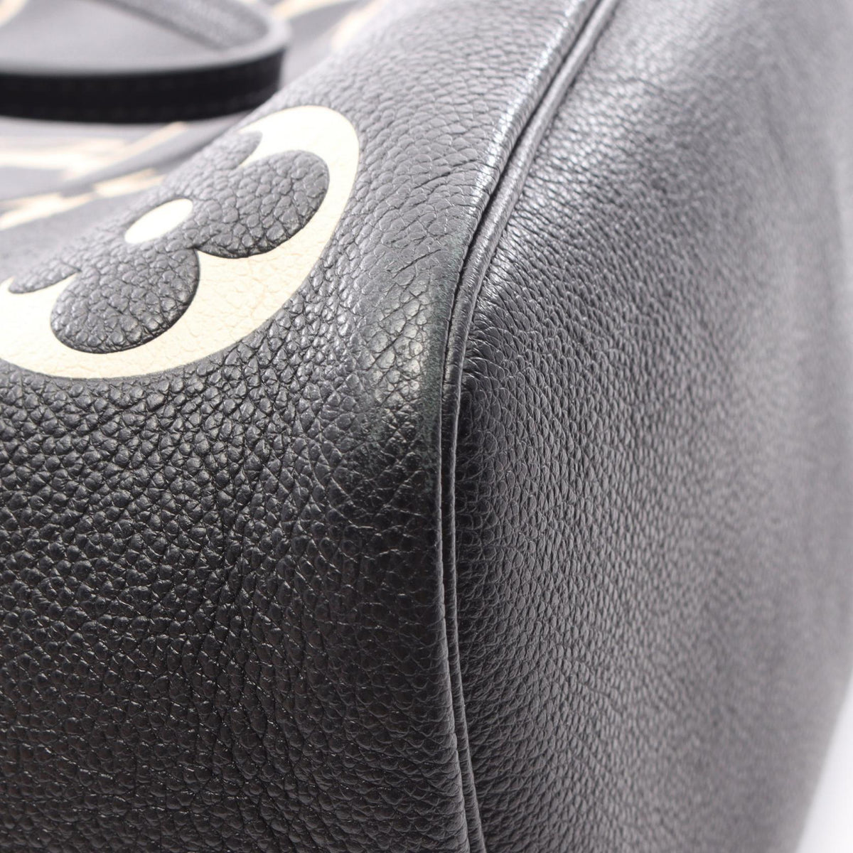 LOUIS VUITTON Neverfull MM Bag Black