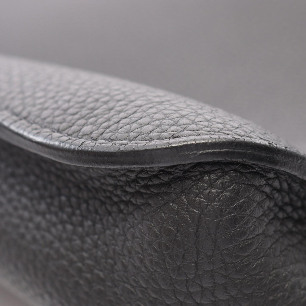 HERMES Steve Light Togo Leather Shoulder Bag Black