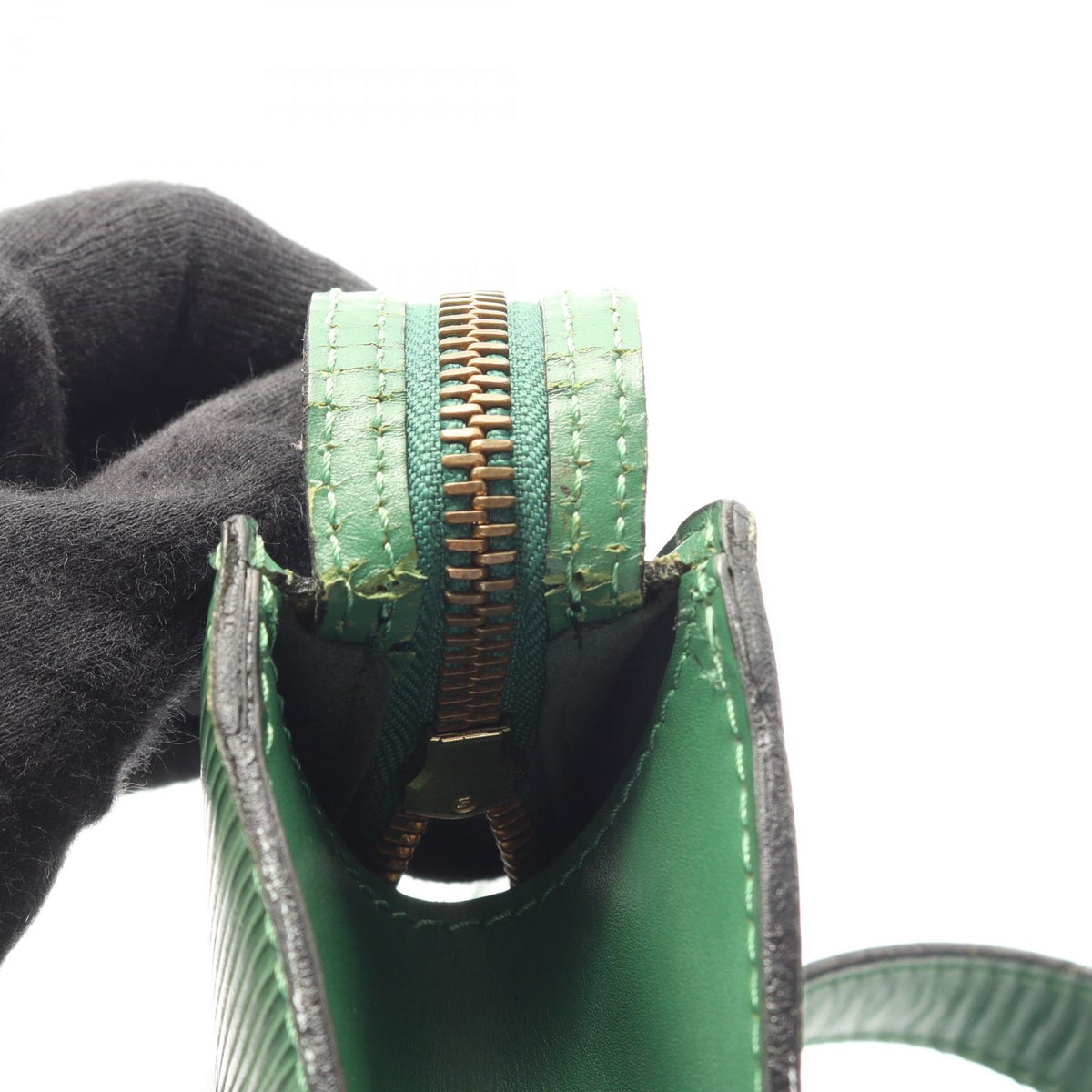 LOUIS VUITTON Saint Jacques Epi Bag Green