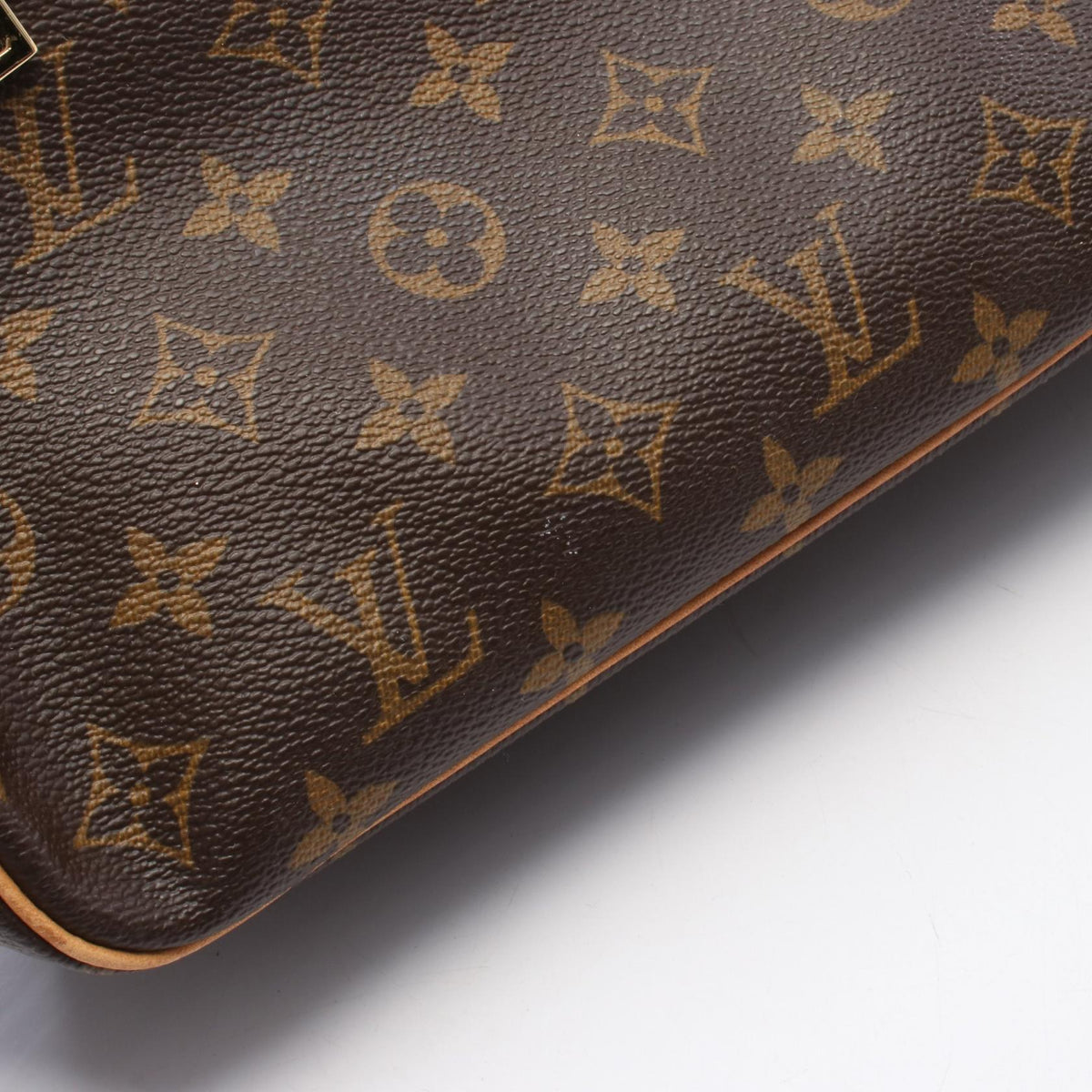 LOUIS VUITTON Monogram Cite GM Bag Brown