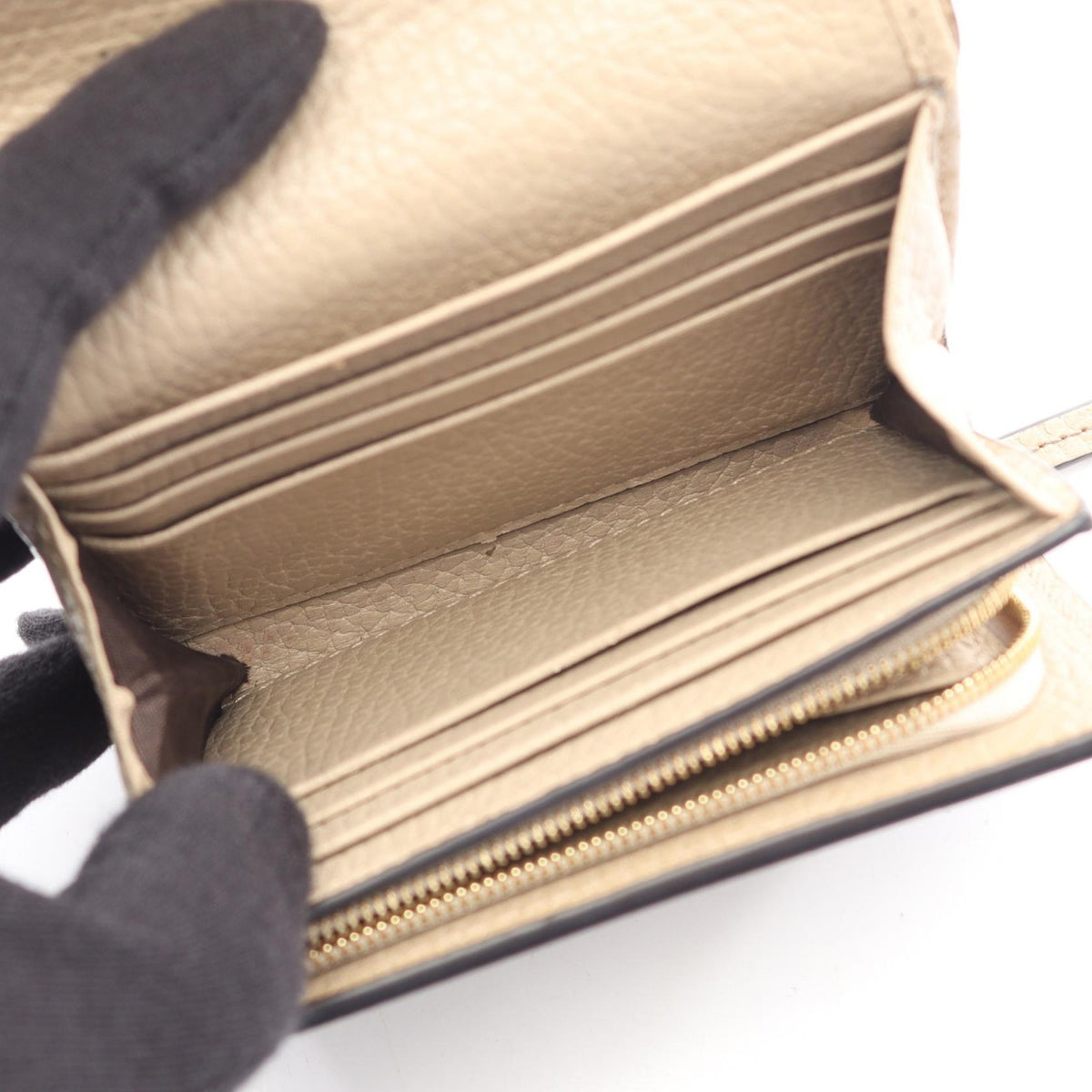 GUCCI GG Marmont Bi-Fold Beige Leather Wallet