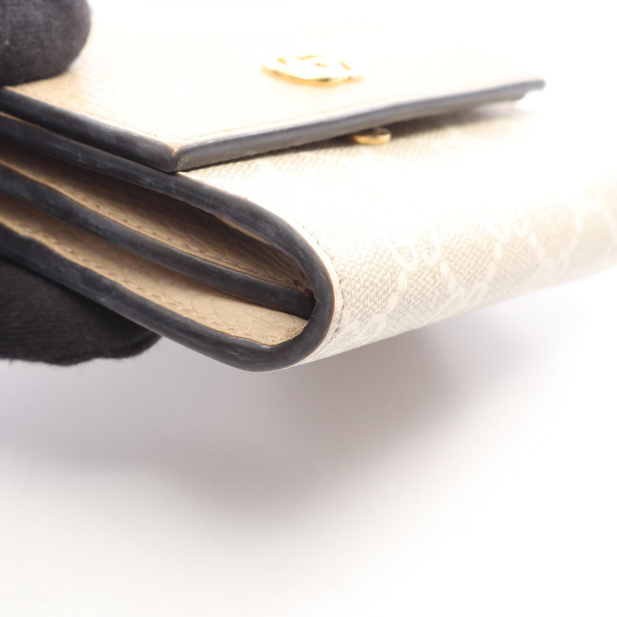 GUCCI GG Marmont Bi-Fold Beige Leather Wallet