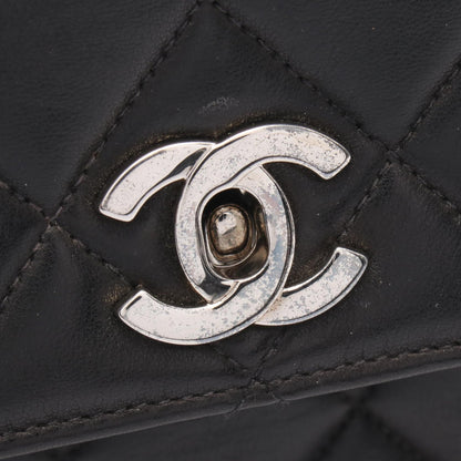 CHANEL Matelasse Lambskin Shoulder Bag Black