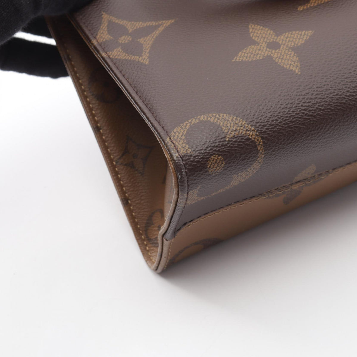 LOUIS VUITTON OnTheGo PM 2-Way Handbag