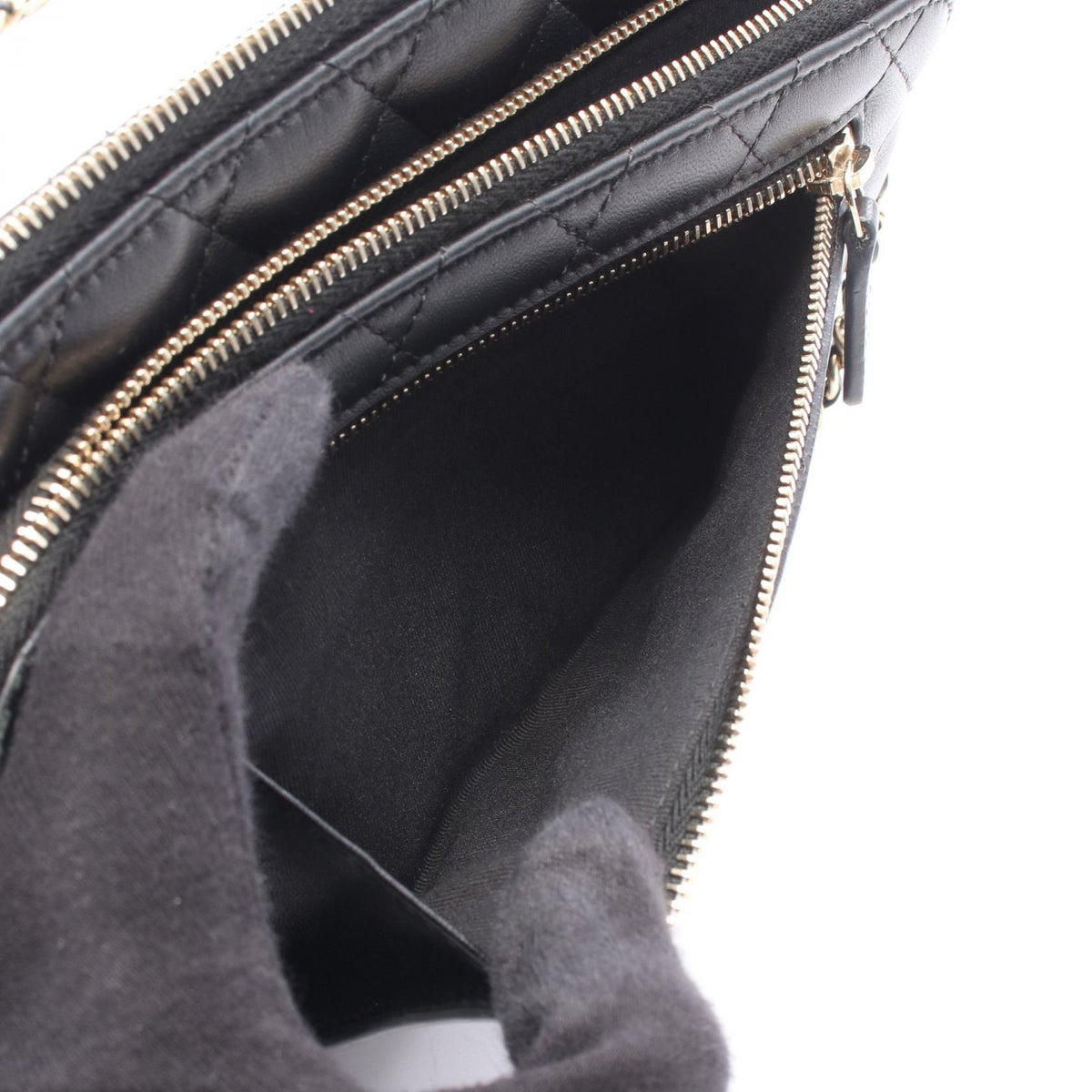 CHANEL Matelasse Chain Wallet Lambskin Bag