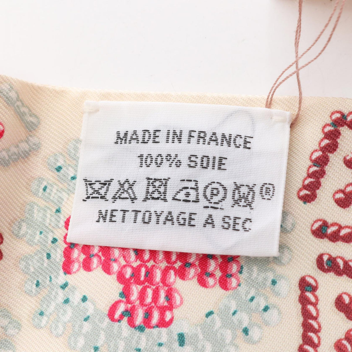 HERMES Twilly "KELLY EN PERLES" Silk Scarf