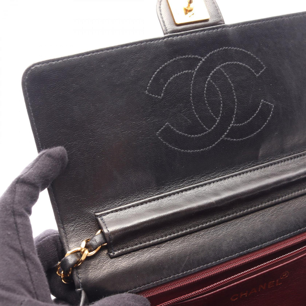 CHANEL Matelasse Single Black Lambskin Shoulder Bag