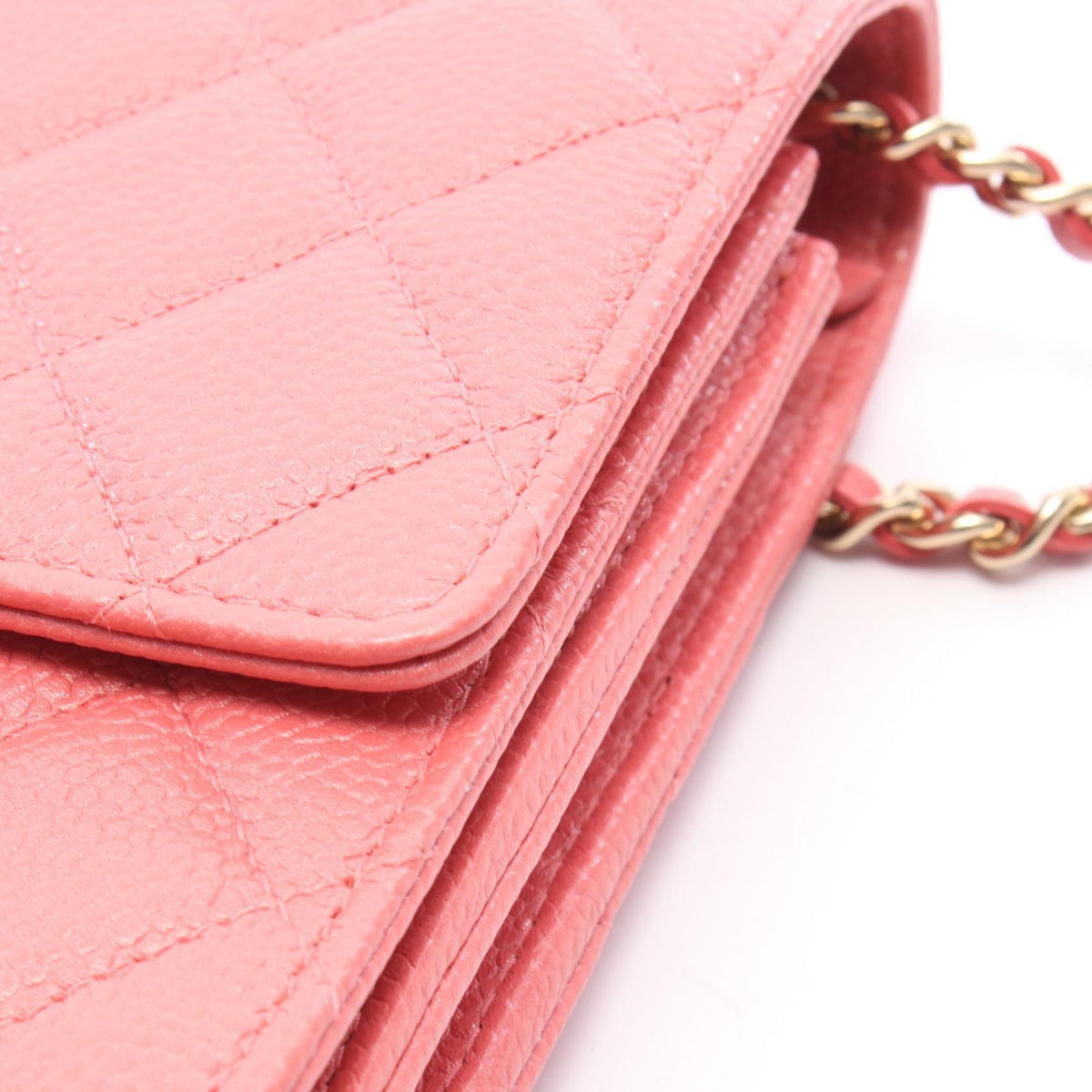 CHANEL Matelasse Caviar Skin Bag Pink