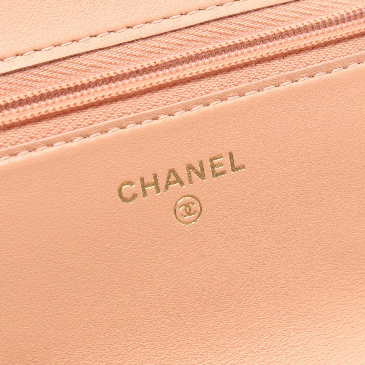 CHANEL Matelasse Lambskin Shoulder Bag
