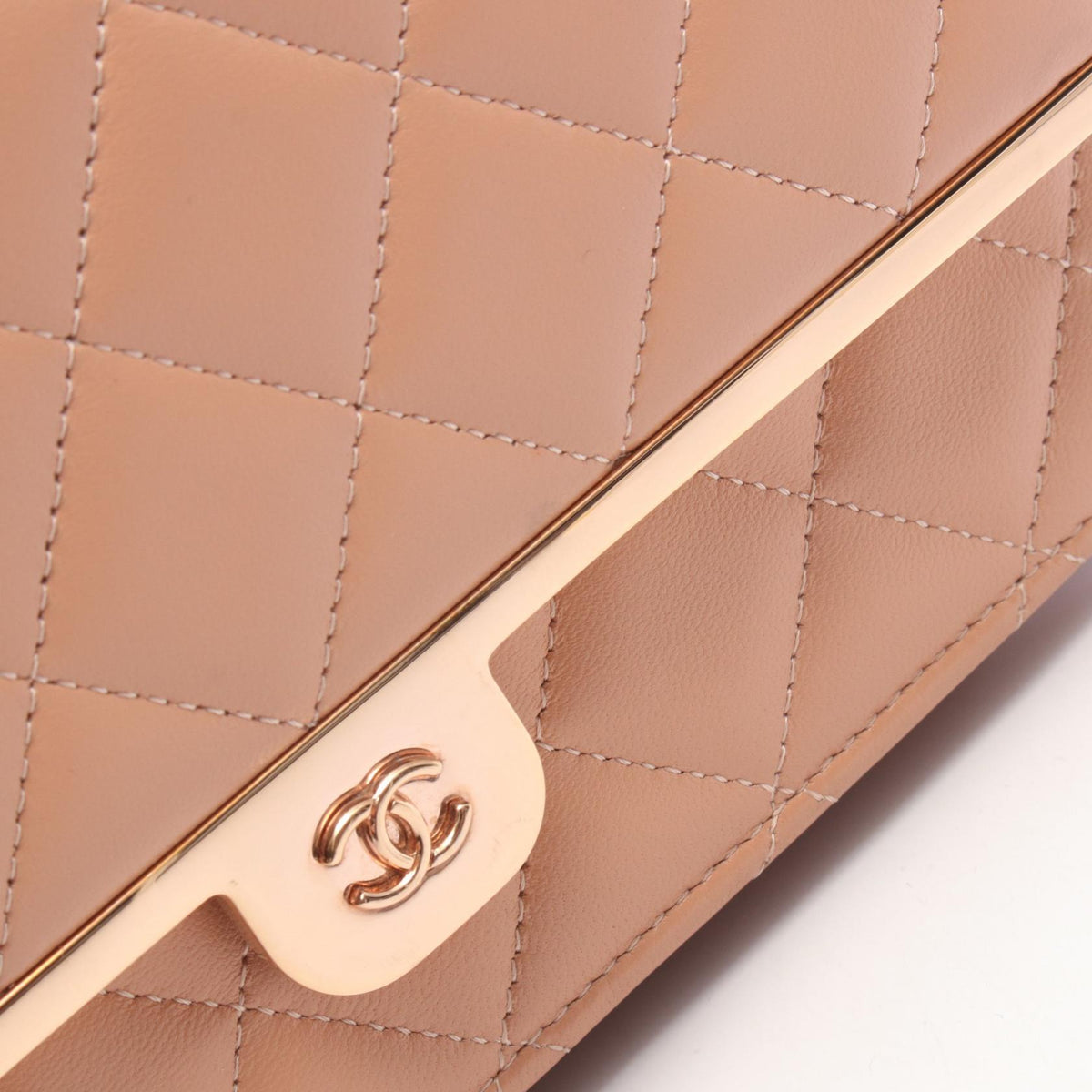 CHANEL Matelasse Lambskin Shoulder Bag