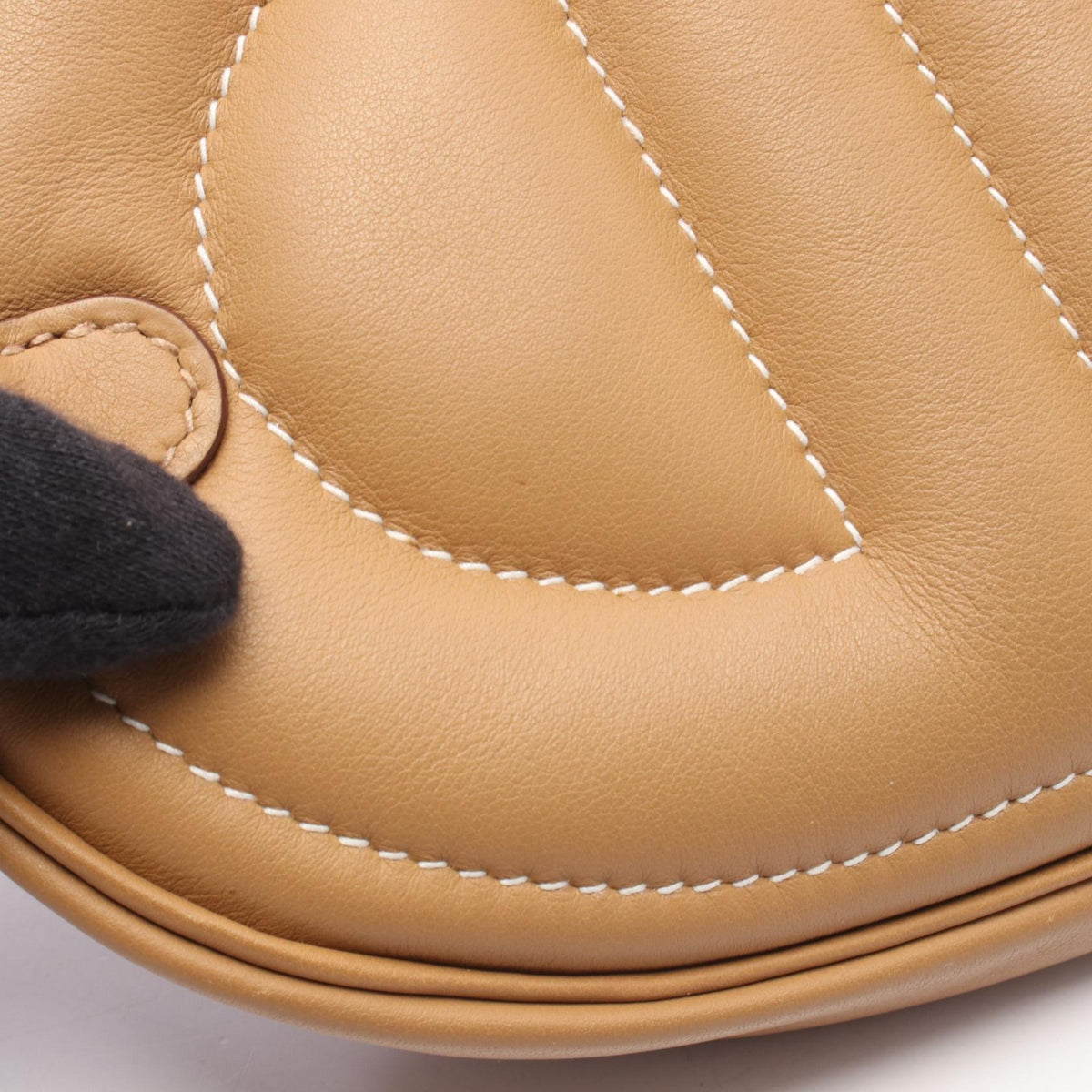 HERMES In-the-Loop Verso Veau Bag Sesame